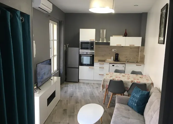 La Casa Des Petites Maries 1